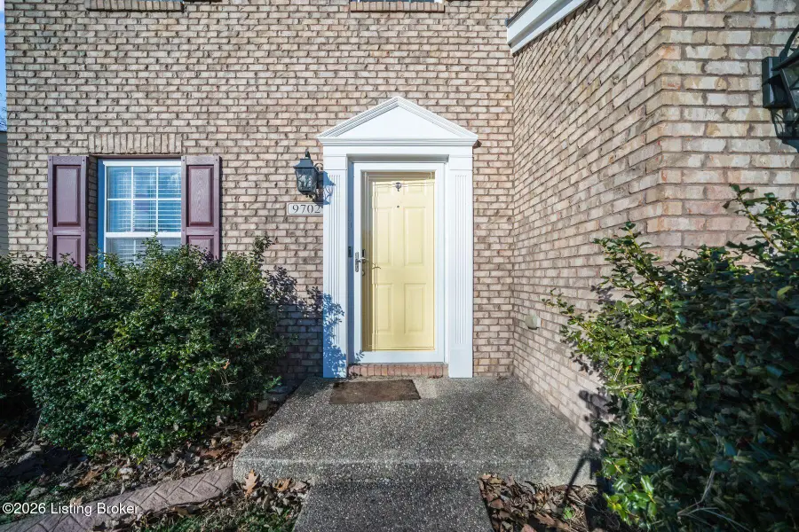 9702 River Trail Dr, Louisville, KY 40229 - Image #3