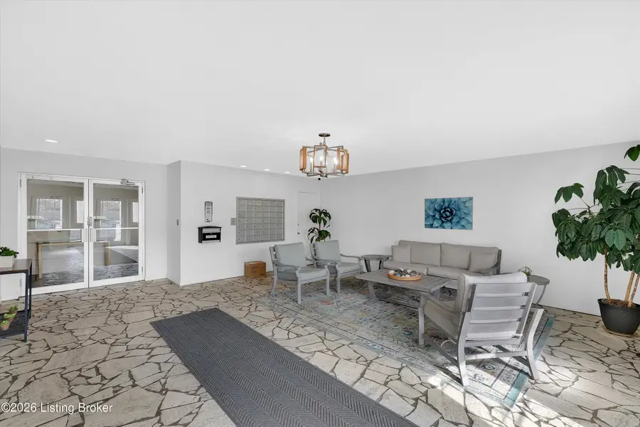 306 El Conquistador Pl, Louisville, KY 40220 - #3