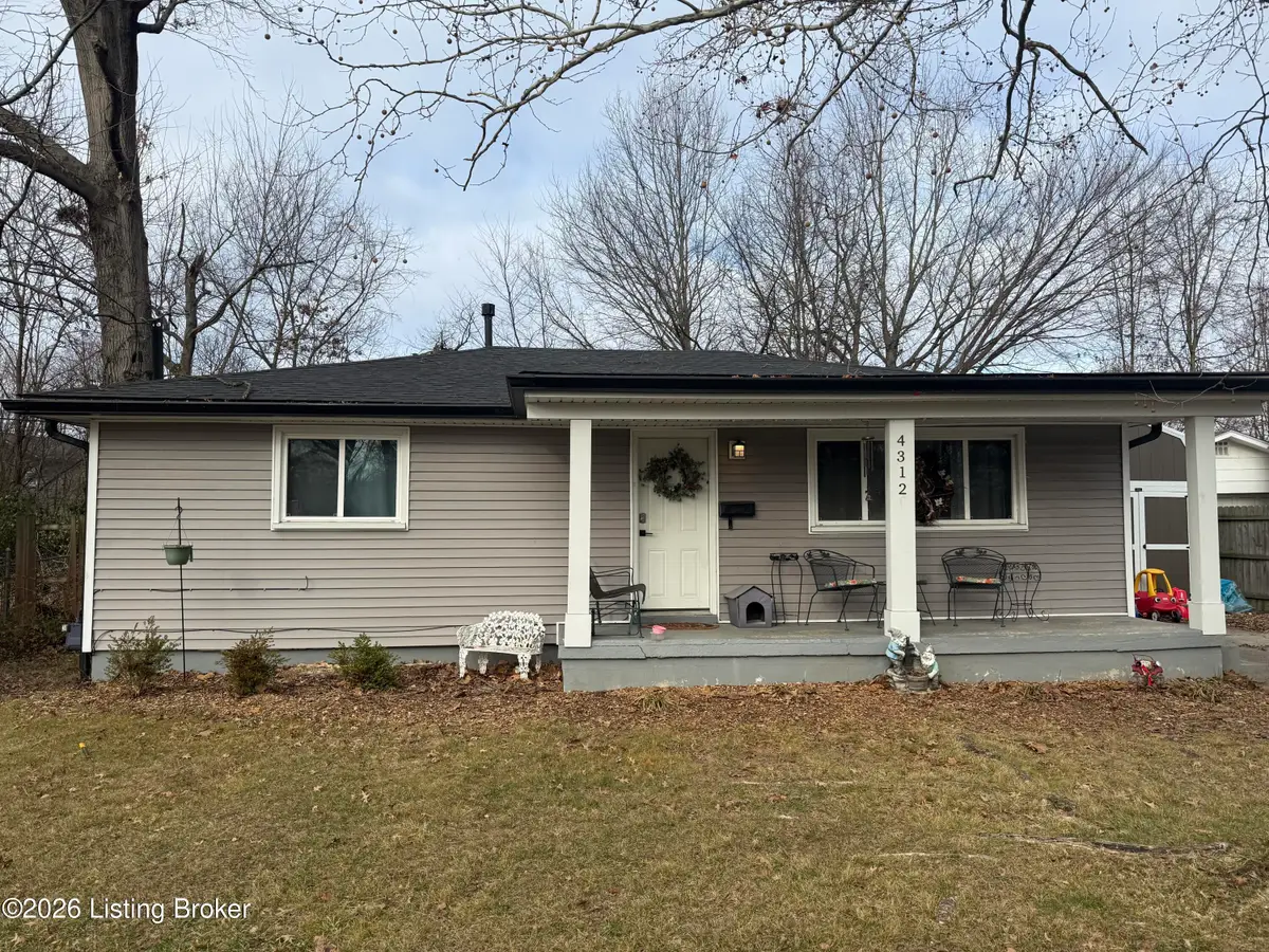 4312 Lynnview Dr, Louisville, KY 40216 - Image #1