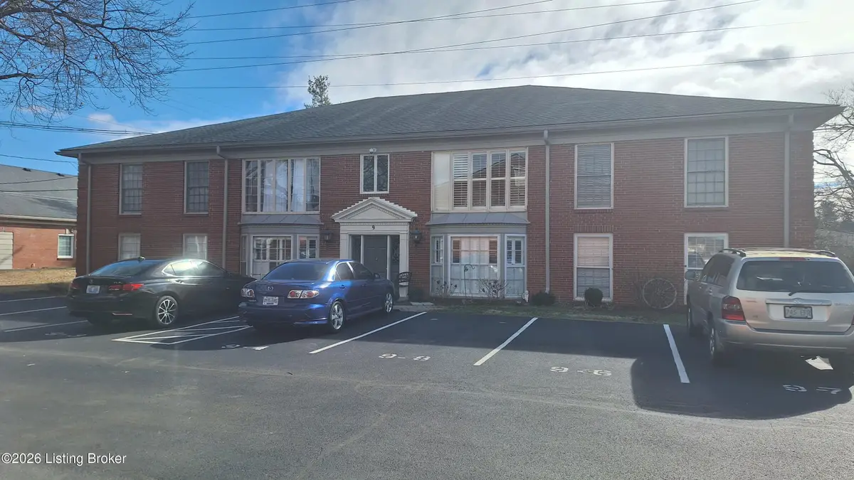 9 Dupont Way #APT 5, Louisville, KY 40207 - Image #1