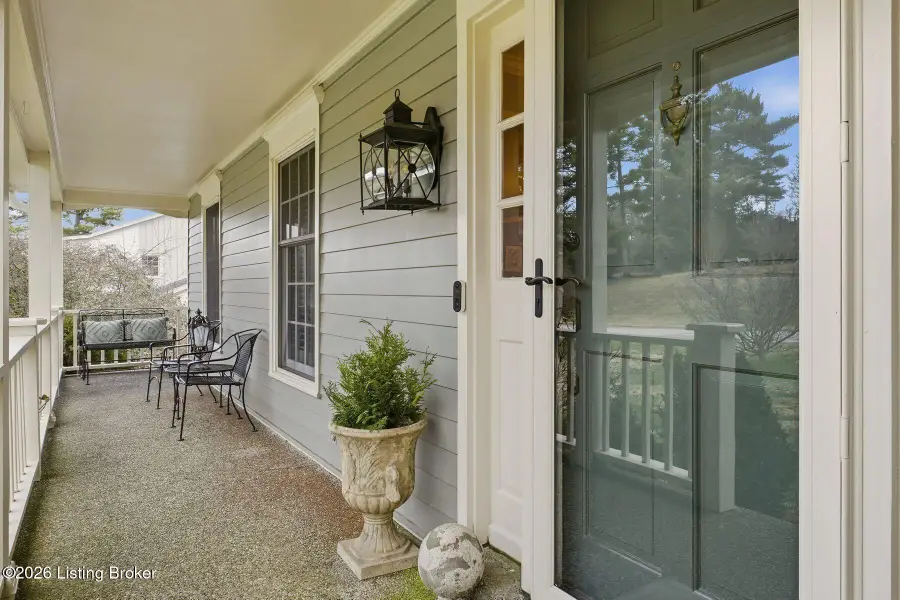 5204 Moccasin Trail, Louisville, KY 40207 - Image #2