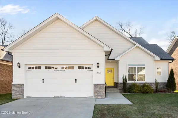 2021 Prestwick Pl, Henryville, IN 47126