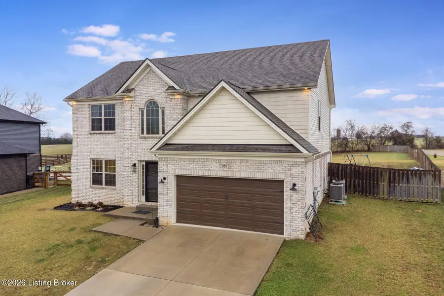 501 N Canterbury Glen Dr, Mount Washington, KY 40047 - Image #3