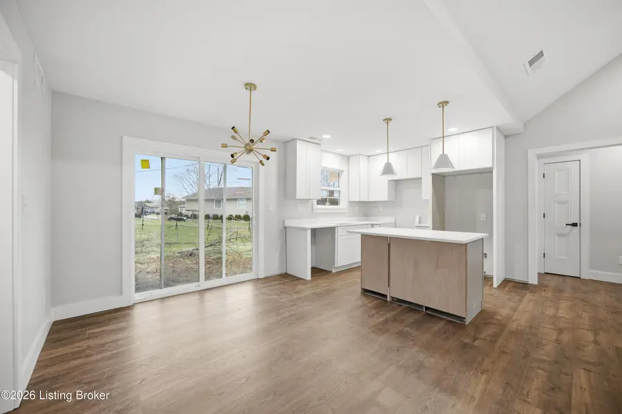 1606 Betances Ct, La Grange, KY 40031 - Image #2