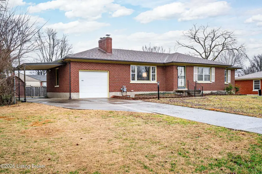 9822 Holiday Dr, Louisville, KY 40272 - Image #3