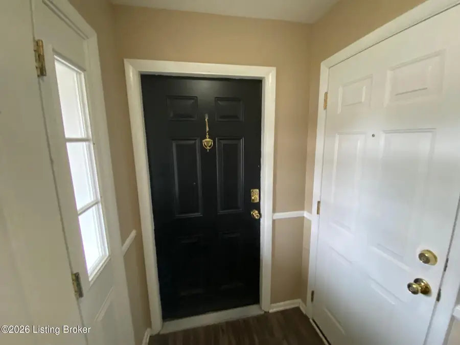 3408 Prestwood Dr, Louisville, KY 40219 - Image #2