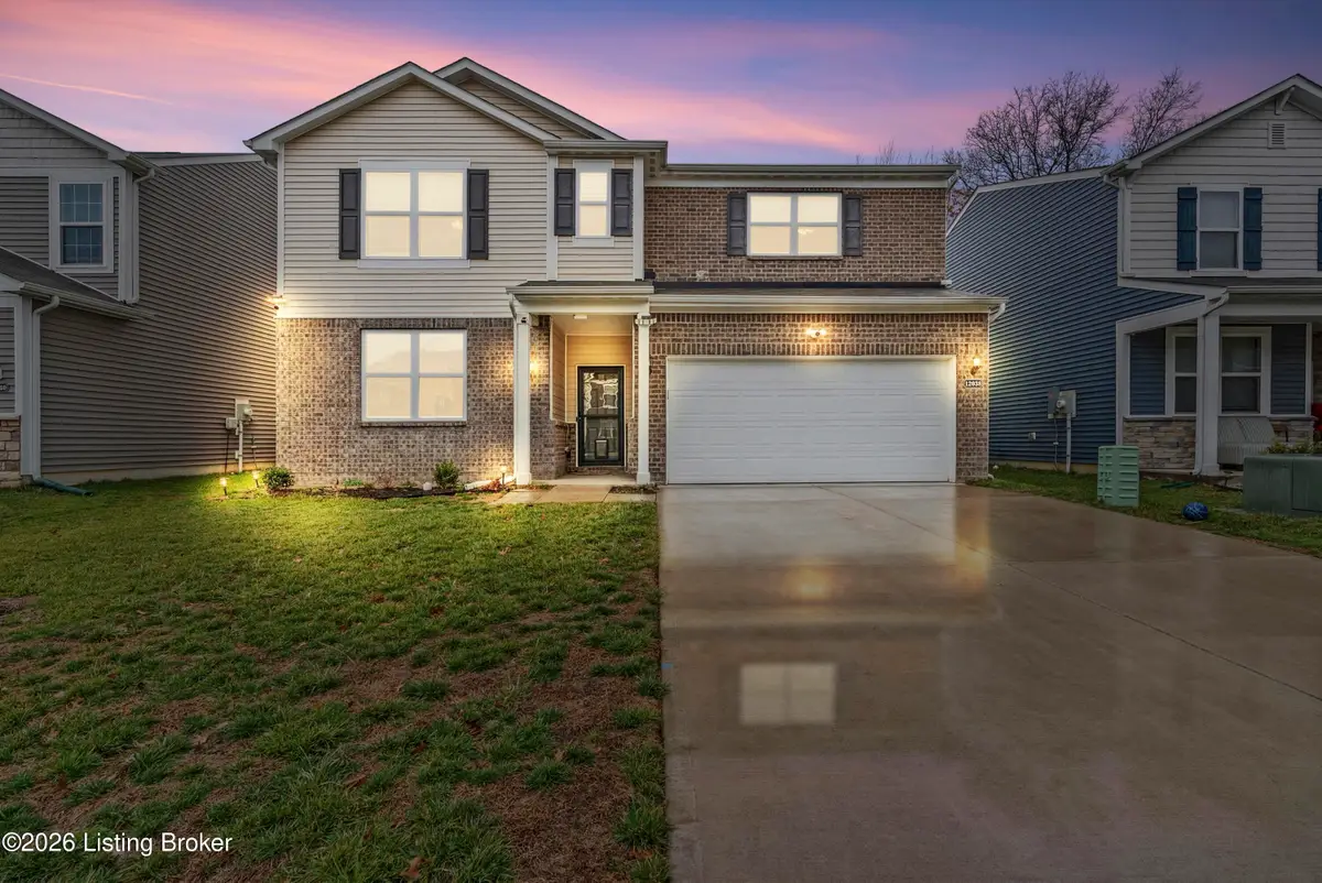 12038 Wooden Trace Dr, Louisville, KY 40229 - Image #1