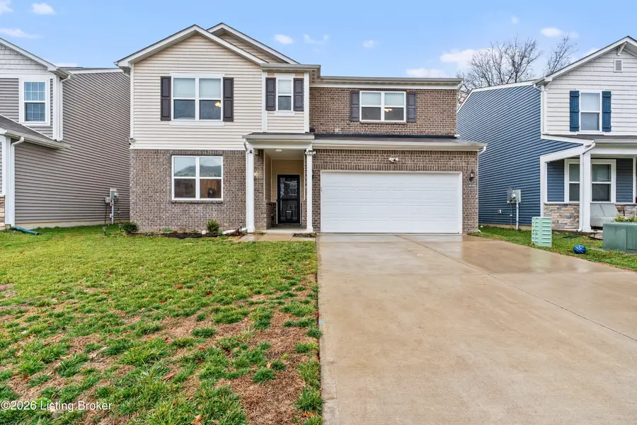 12038 Wooden Trace Dr, Louisville, KY 40229 - Image #2