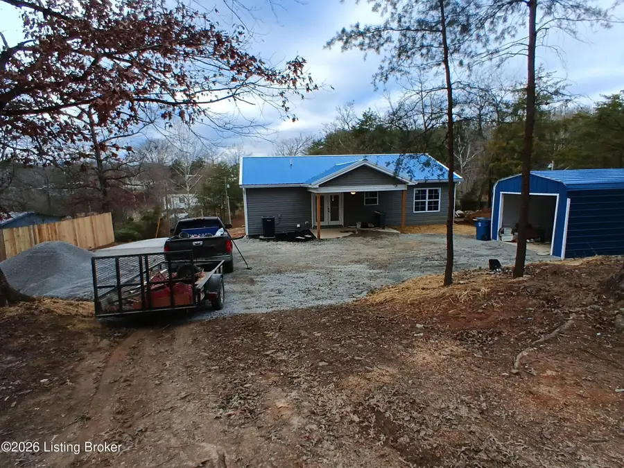 313 Pine Valley Dr, Shepherdsville, KY 40165 - Image #2