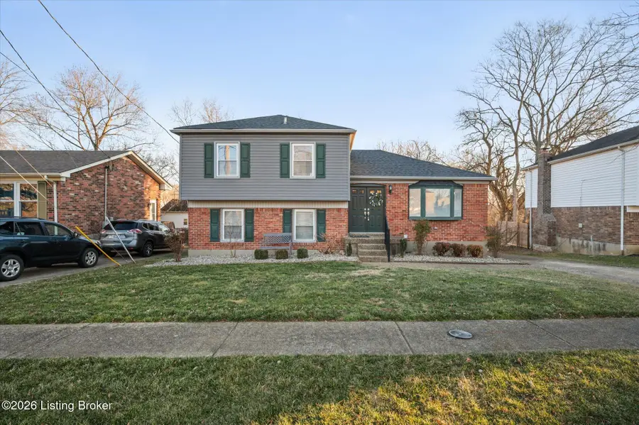 4405 Burgundy Dr, Jeffersontown, KY 40299 - Image #2