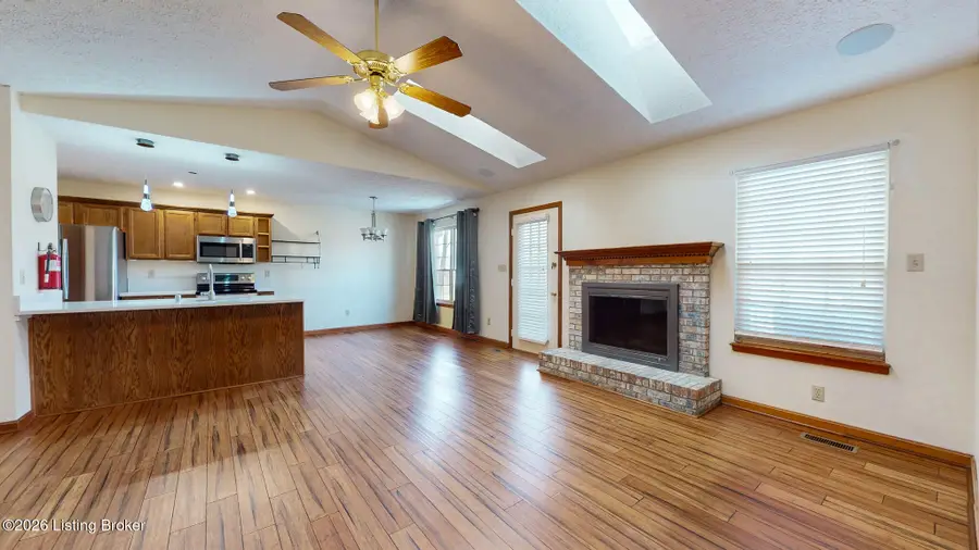 11316 Ashbrooke Gardens Dr, Louisville, KY 40229 - Image #3