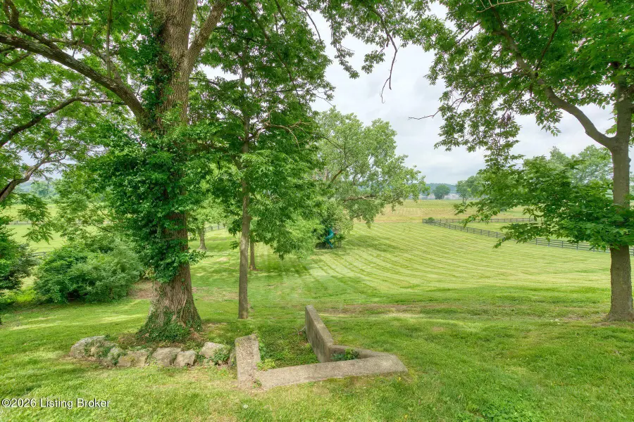 6301&6303 Innisbrook Dr, Prospect, KY 40059 - Image #2