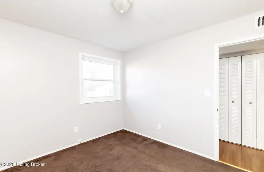 715 Drummond Way, Fairdale, KY 40118 - Image #2