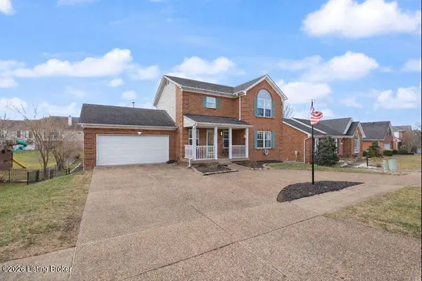 11520 Saratoga Club Rd, Louisville, KY 40299