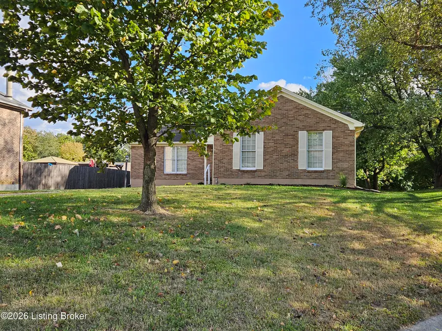 7204 Ben Franklin Ct, Louisville, KY 40214 - Image #3