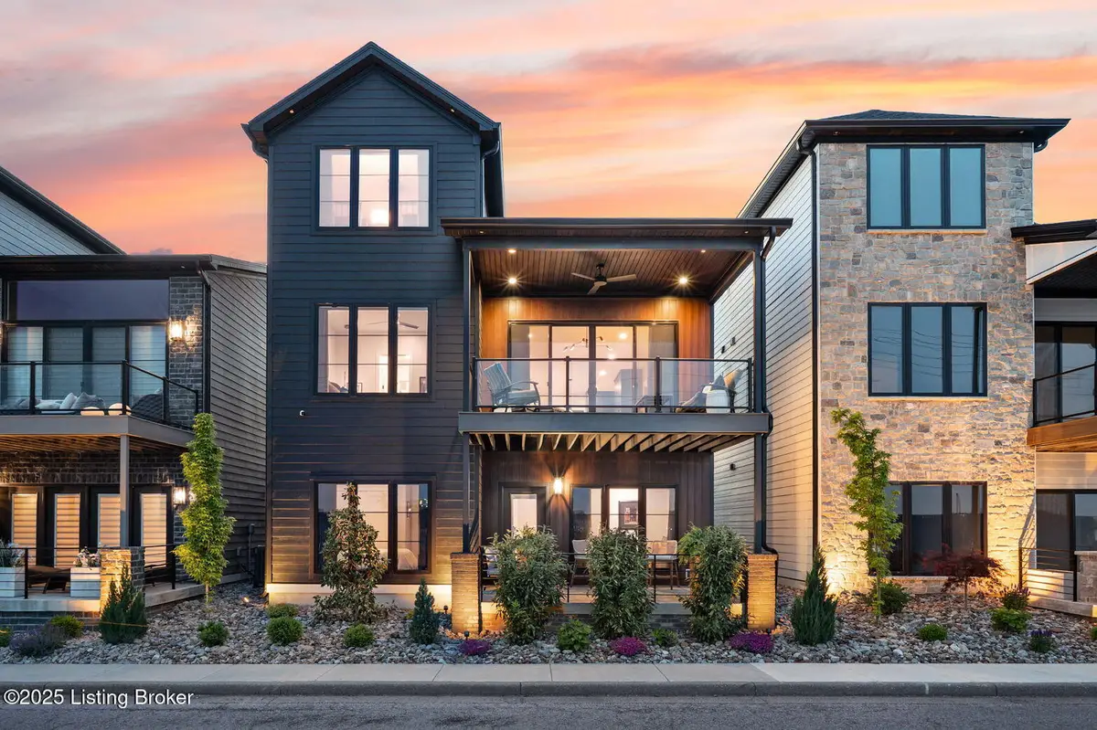 104 Howard Ln, Jeffersonville, IN 47130 - Image #1