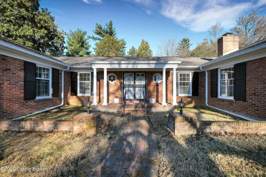 5842 Brittany Woods Cir, Louisville, KY 40222 - Image #3