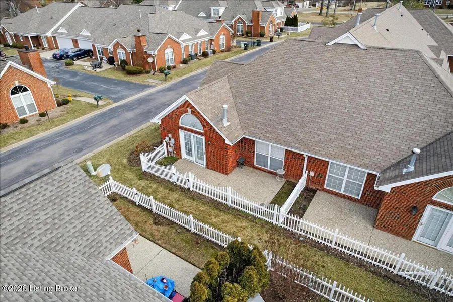 10413 Monticello Forest Cir, Jeffersontown, KY 40299 - Image #3