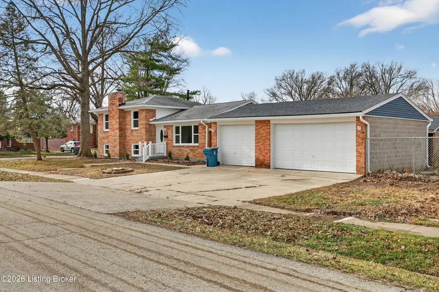 10022 Normie Ln, Louisville, KY 40229 - Image #3