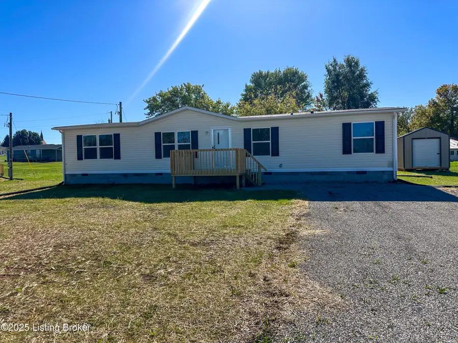 102 N Center St, Irvington, KY 40146 - Image #3