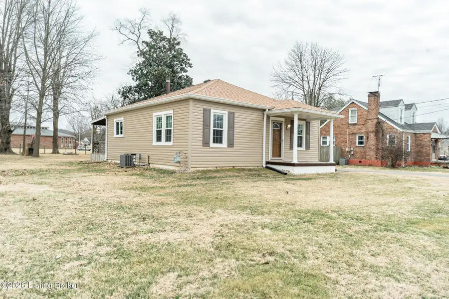 4916 Valley Station Rd, Louisville, KY 40272 - Image #2