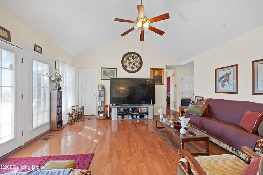 48 Hunters Trace, Taylorsville, KY 40071 - Image #3