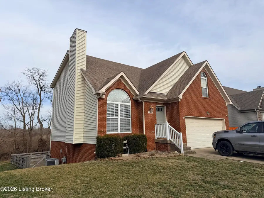 165 Woodfield Cir, Shelbyville, KY 40065 - Image #2