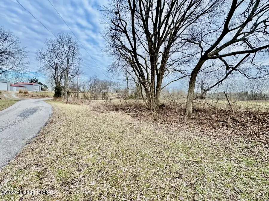 1701 Royalty Ridge Rd, Willisburg, KY 40078 - Image #2