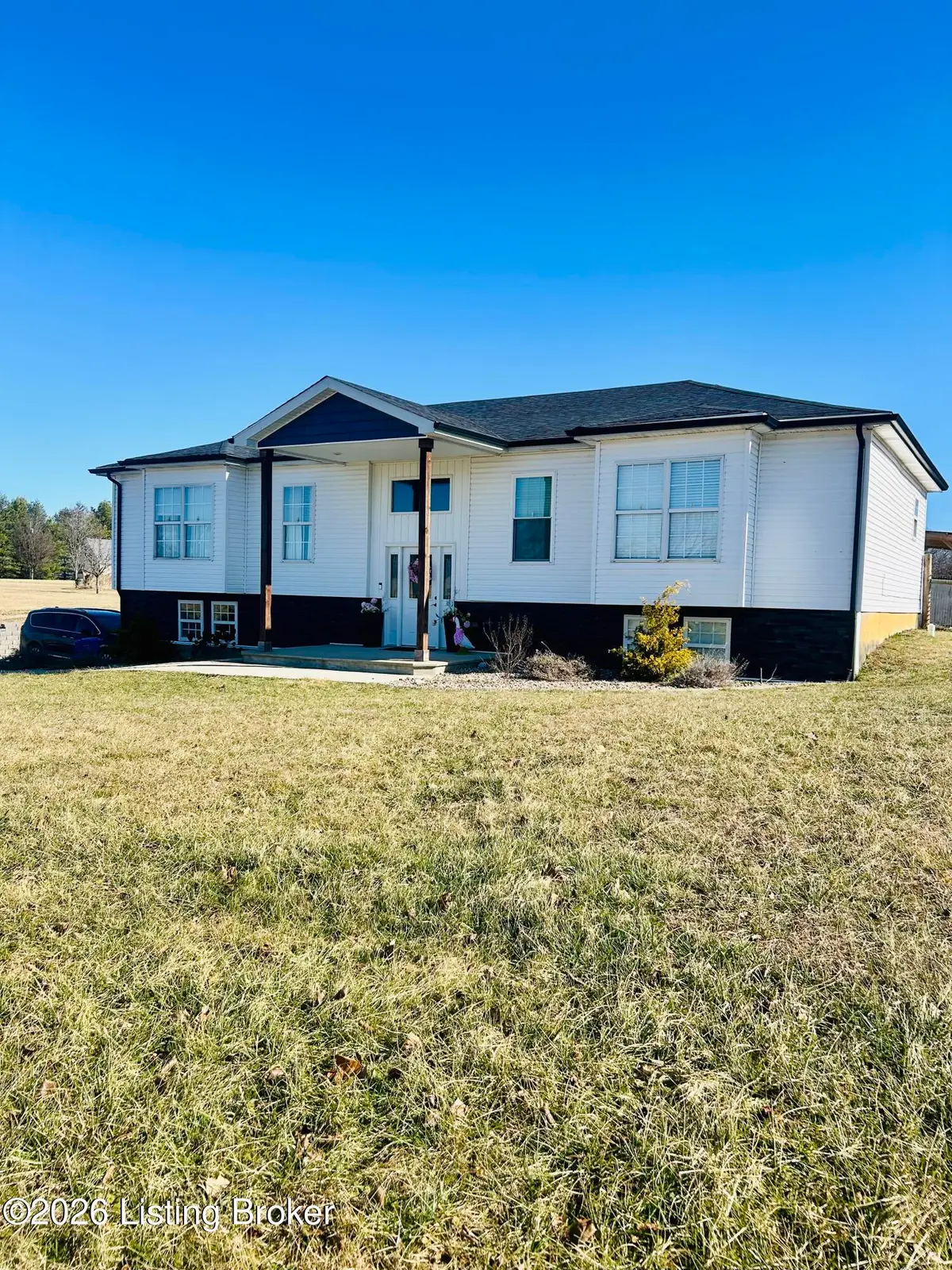 393 Sugar Branch Dr, Big Clifty, KY 42712 - Image #1