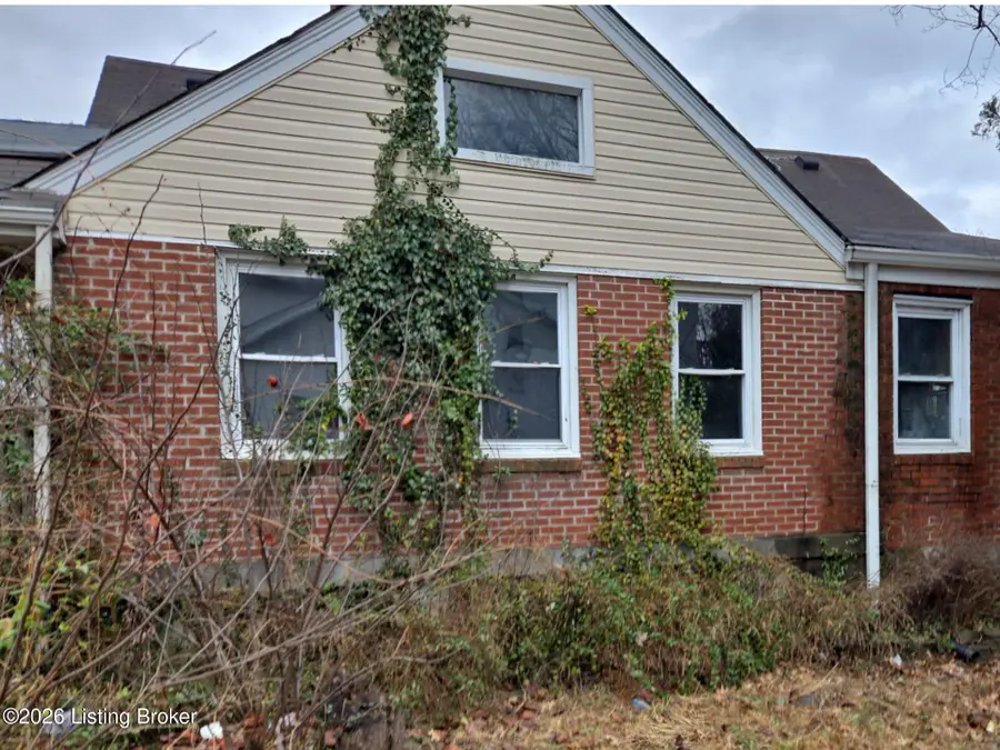 2207 Rockford Ln, Louisville, KY 40216 - Image #2