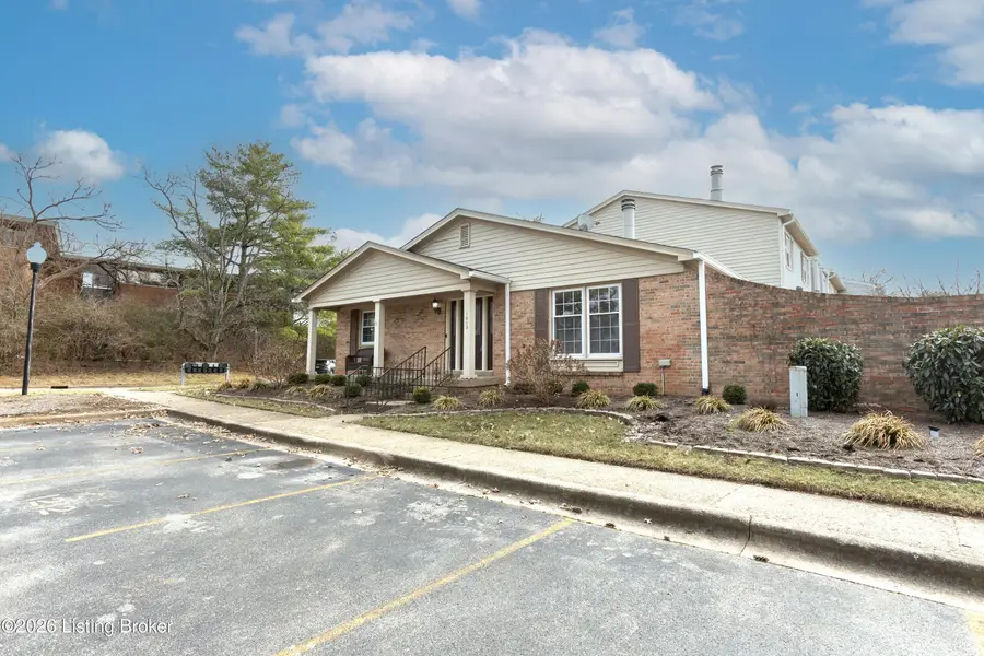 1212 Inverary Ct, Louisville, KY 40222 - Image #2