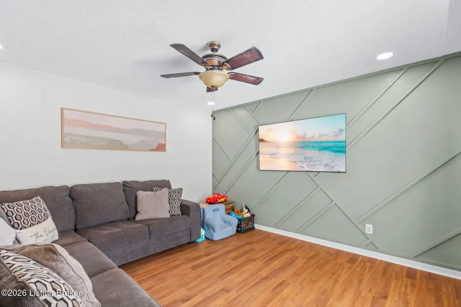 418 Oak Run Dr, Mount Washington, KY 40047 - Image #3