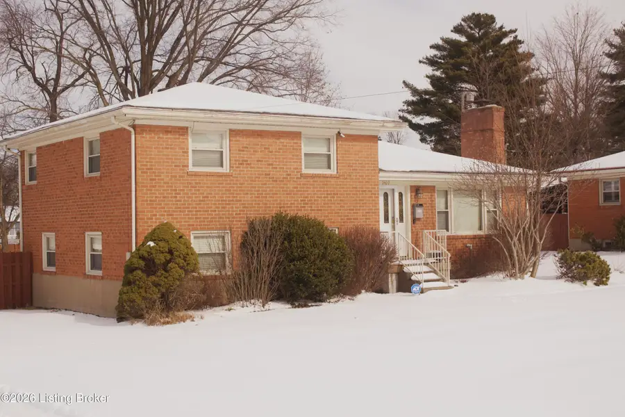 7409 Lorenzo Ln, Louisville, KY 40228 - Image #2