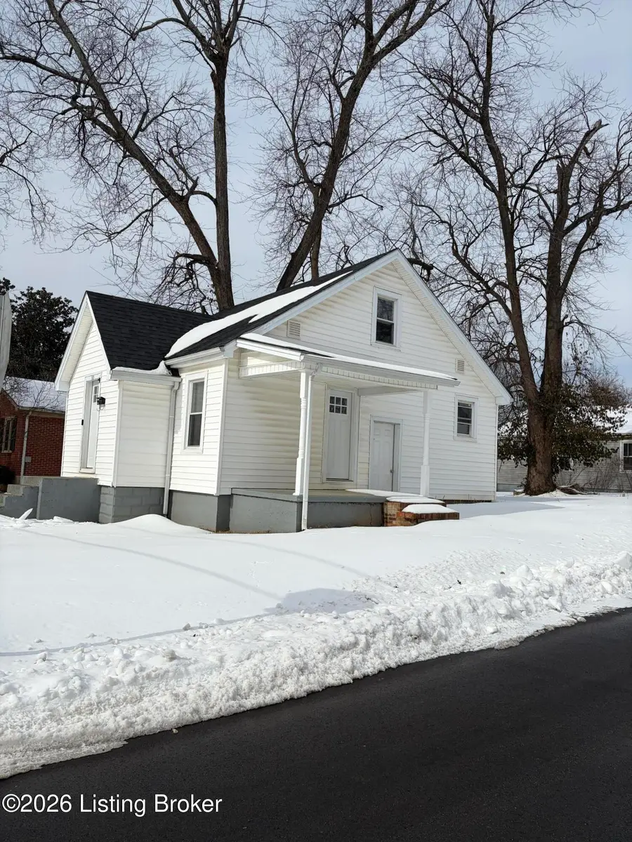 310 E Daugherty Ave, Bardstown, KY 40004 - Image #2