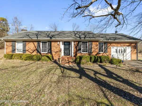 115 Green Valley Dr, Central City, KY 42330