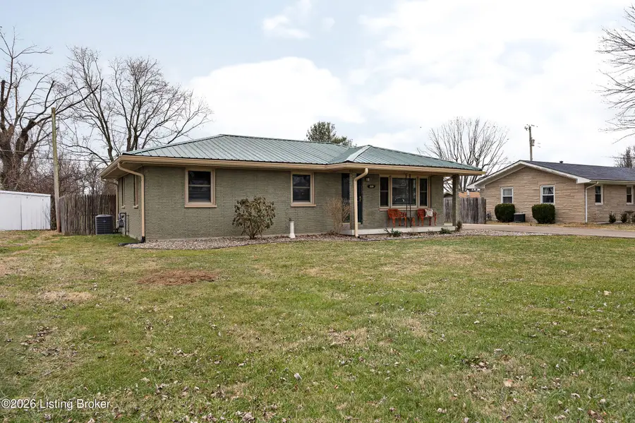 229 Douglas Ln, Shepherdsville, KY 40165 - Image #2