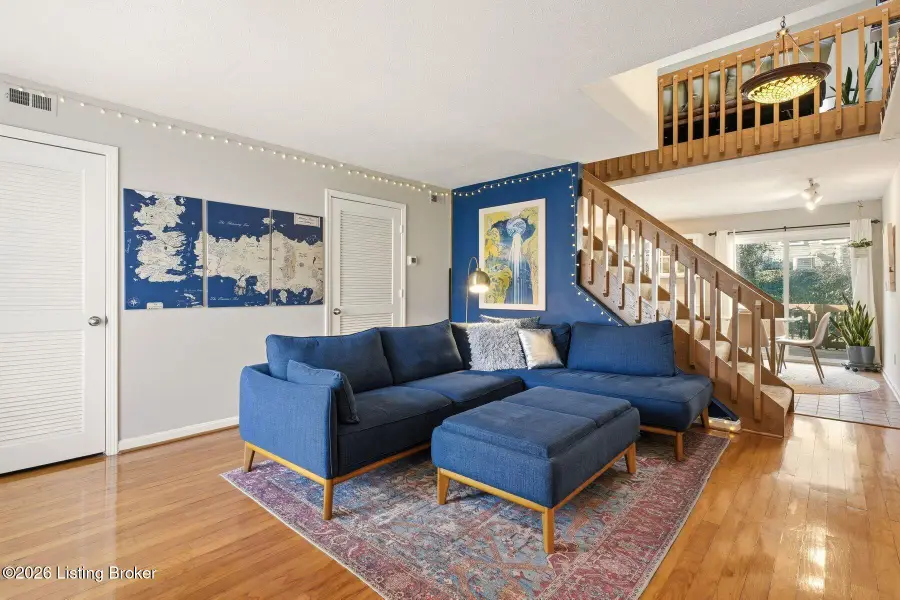 417 Ledgeview Park Dr, Louisville, KY 40206 - #2