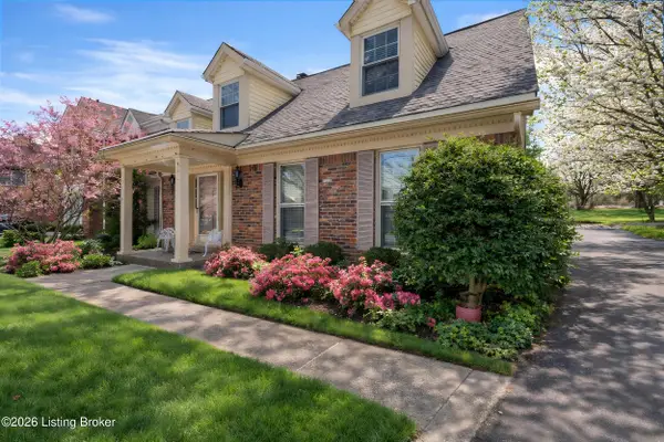 11 Autumn Hill Ct, Prospect, KY 40059