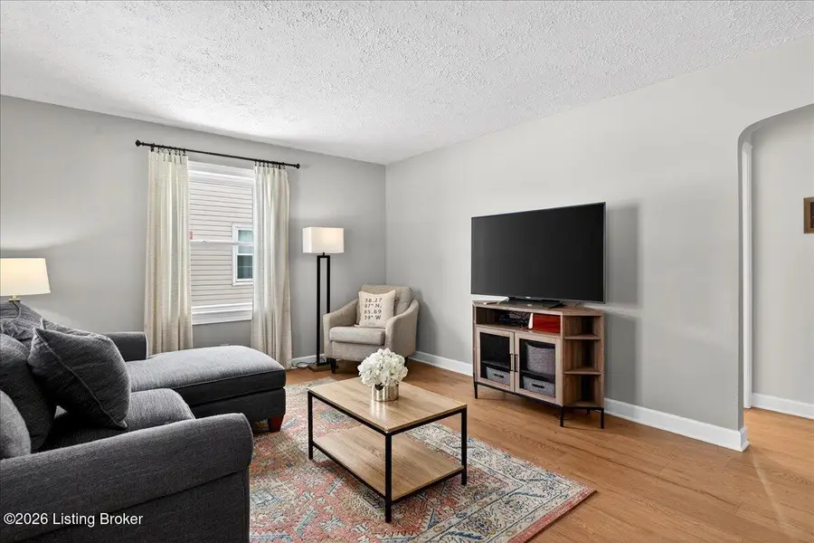 524 Harris Pl, Louisville, KY 40222 - #3