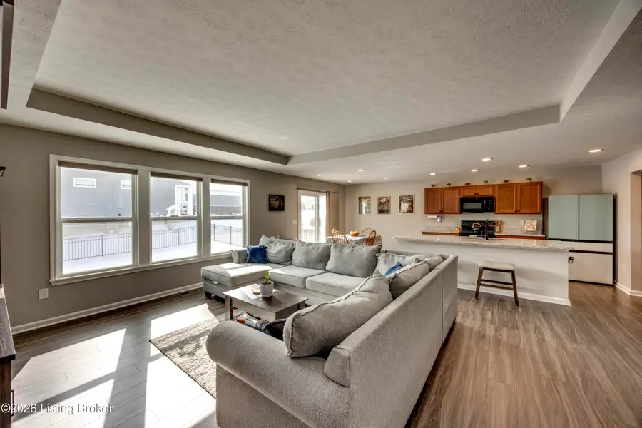 175 Strawberry Field Dr, Mount Washington, KY 40047 - #3