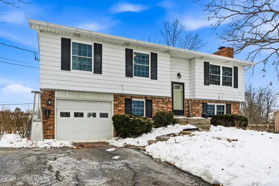 907 Rhonda Ct, Radcliff, KY 40160 - #2