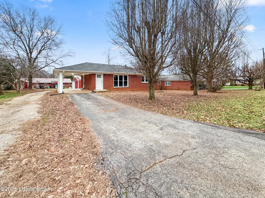 509 W Back St, Munfordville, KY 42765 - Image #2