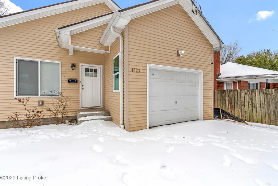4623 Hillside Dr, Louisville, KY 40216 - #2