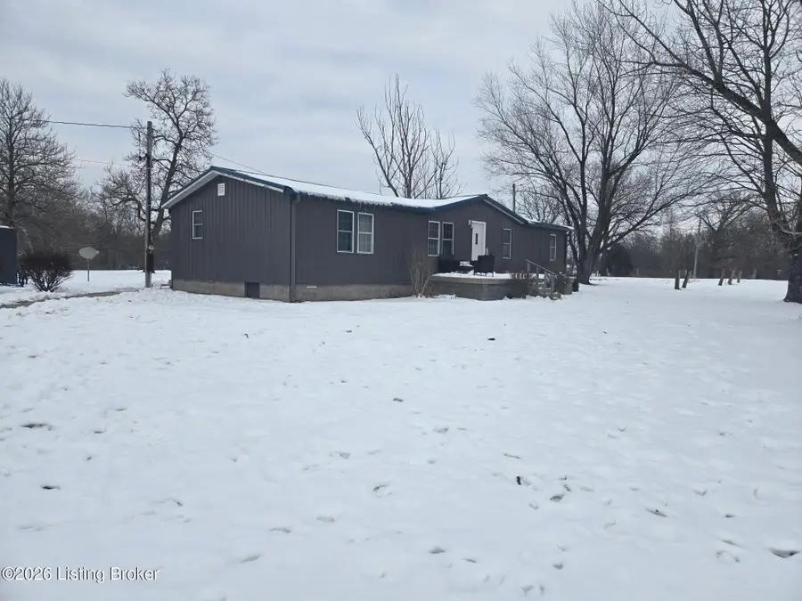 1050 Green Valley Ranch Rd, Battletown, KY 40104 - Image #2