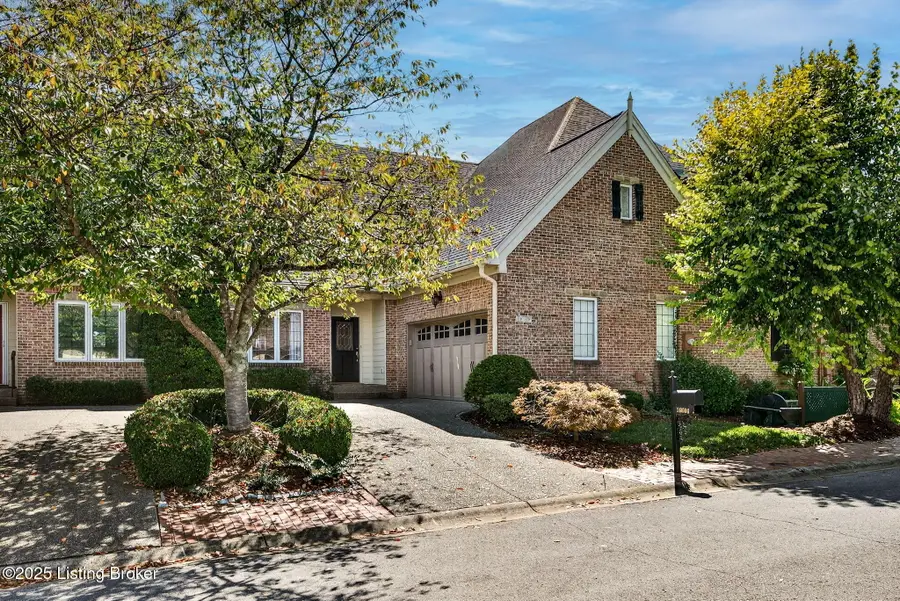 16606 Middle Hill Ct, Louisville, KY 40245 - #2