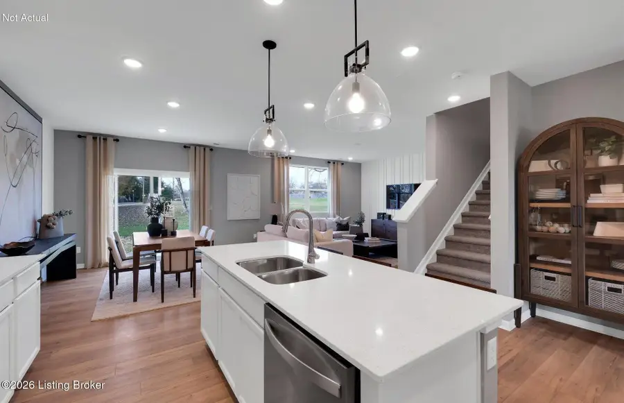 2015 Lyndon Green Cir, Lyndon, KY 40242 - #3