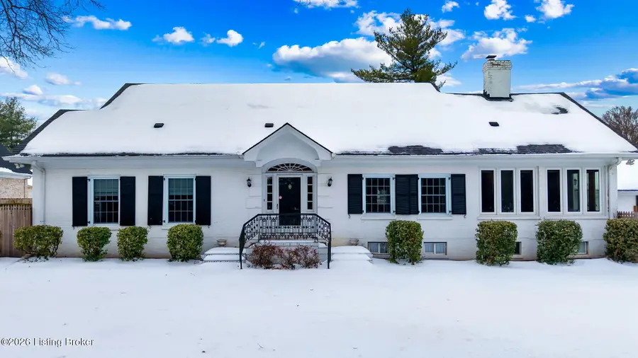 8412 Oxford Woods Ct, Louisville, KY 40222 - Image #2