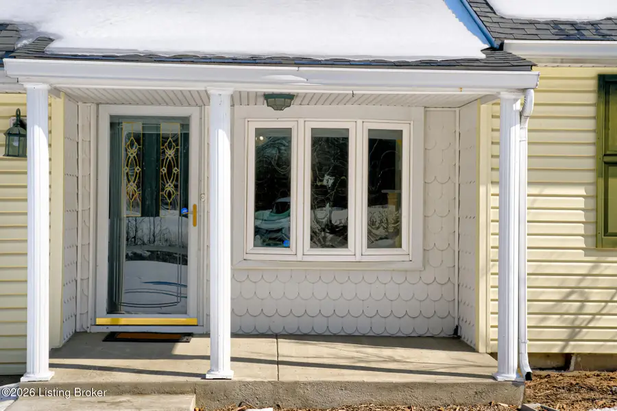 527 S Park Rd, Fairdale, KY 40118 - #3