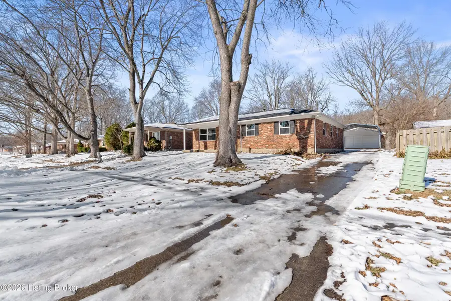 803 Flicker Rd, Louisville, KY 40214 - Image #2