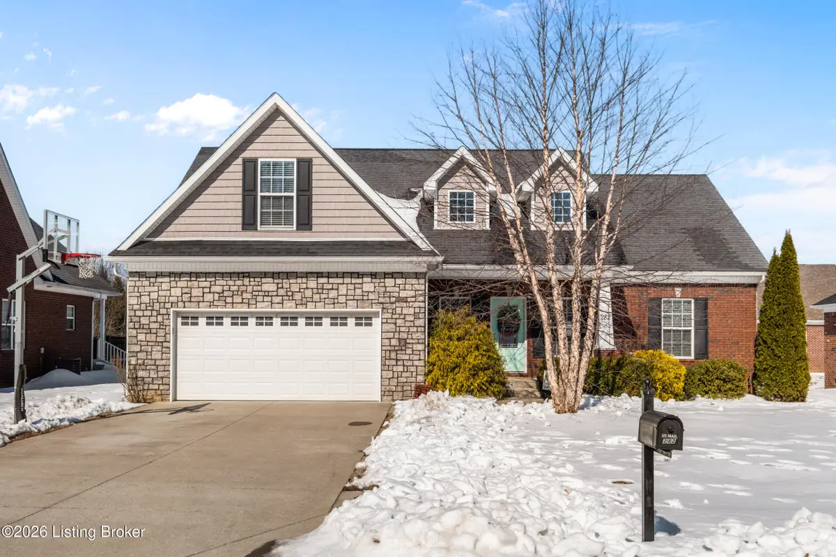 282 Fernwood Dr, Mount Washington, KY 40047 - Image #1
